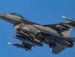 曝美军退役F-16战机正被运往乌克兰，国际军事援助新动向