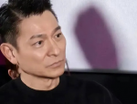 刘德华回应王晶爆料其感情生活，尊重隐私，专注事业