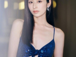 颖儿瘦身有成，排骨胸引网友热议，这是要美成天仙的节奏吗？