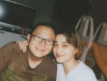 梅婷晒照庆50岁生日，老公花臂抢镜引网友热议！