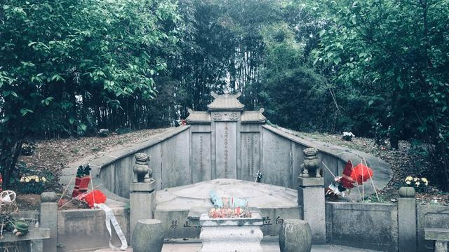 长沙一家四代守护左宗棠墓139年，传承家国情怀