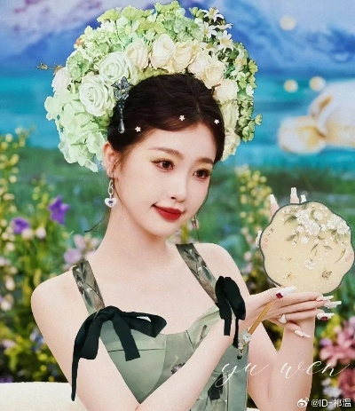 赵丽颖簪花照引发热议，意外出现在虞书欣新剧中，网友，这是缘分？