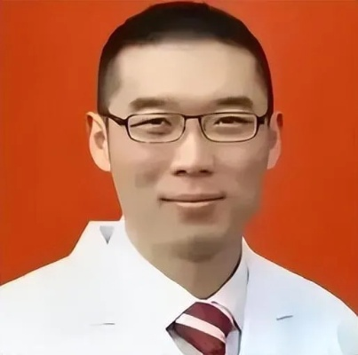 华山医院前院长客死他乡？真相揭秘，一场关于谣言的较量