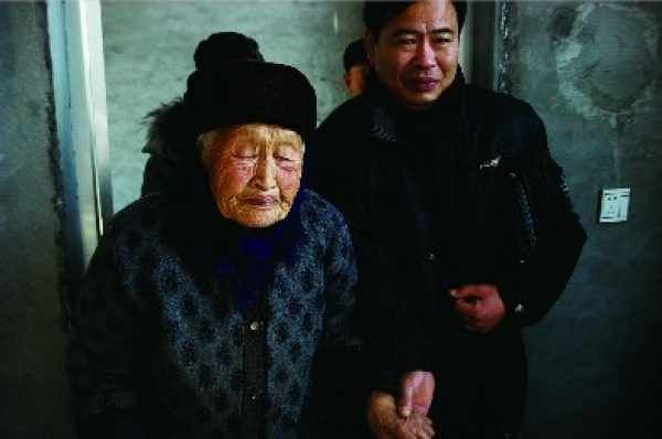 三十五载沉默守望，夫妻俩因孩子丢失历经沧桑