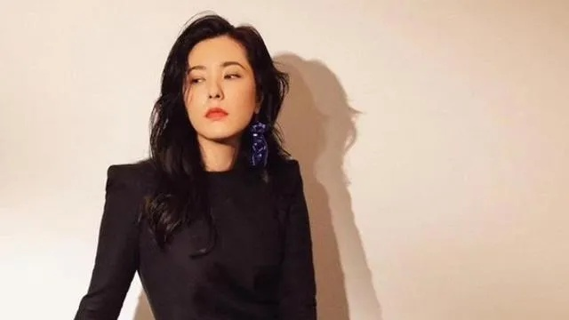 曾黎铁粉的心寒，路人都觉得心寒的程度