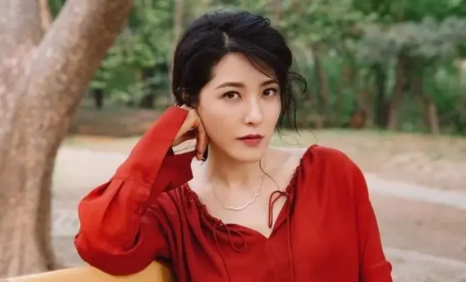 曾黎，揭秘中戏女神背后的真实故事—她不是中戏两百年美女