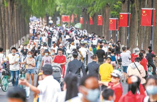 五一节前各地实况全面汇报，疫情防控与旅游复苏并行