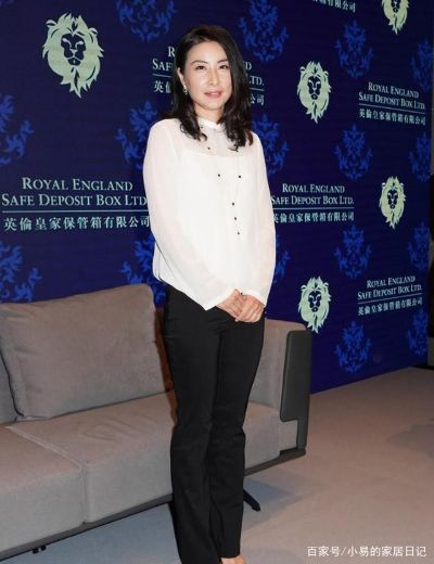 44岁郭晶晶出席活动女王气场全开，惊艳全场！