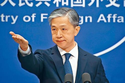 外交部国防部罕见接连发声，传递何种强烈信号？