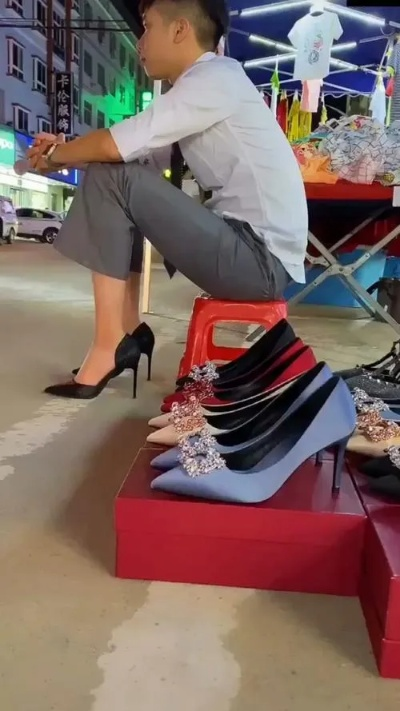 逆袭人生！小伙穿高跟鞋走红网络，成功卖家乡橘子赚得400万