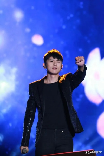 张杰演唱会星光熠熠，众明星齐聚共襄盛举！