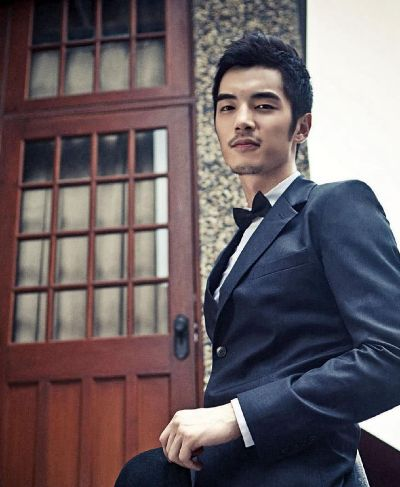 黄晓明金世佳携手进博士复试，娱乐圈学霸风采再现